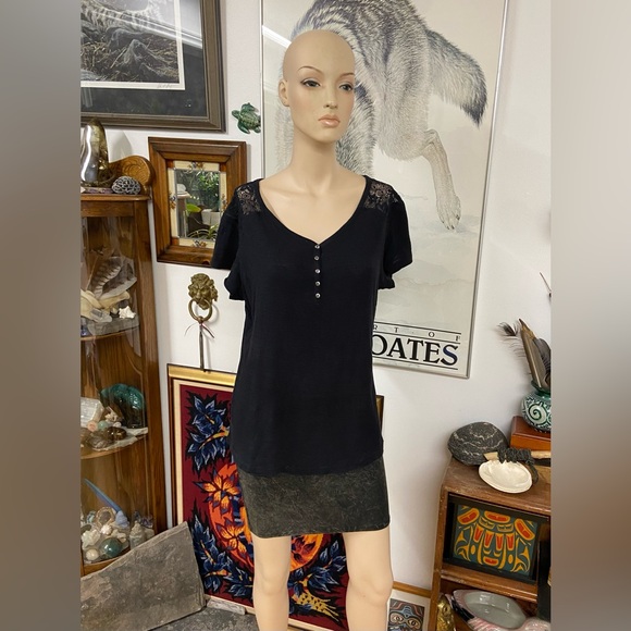 Black Button Down V-Neck with Lace Details - Picture 8 of 9